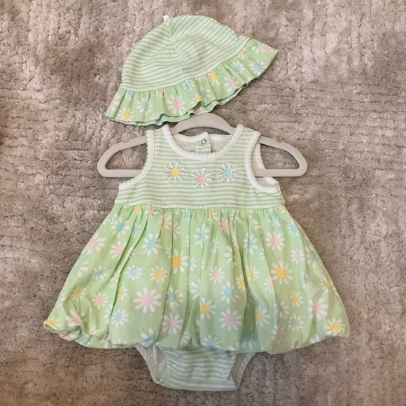 Little Me Flower Bubble with Hat - Picture 2 of 5